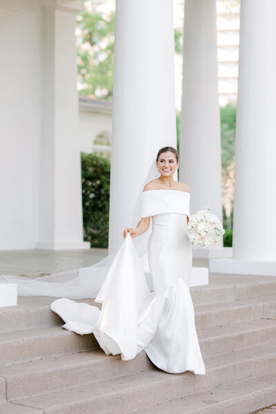Annie's Bridal Portraits at Arlington Hall Turtle Creek Park | Dallas Wedding Photographer | Sami Kathryn Photography-4