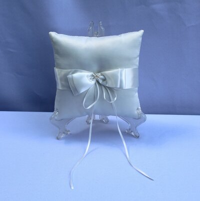 ring boy pillow yorkton