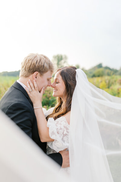 BreezewayBarnsandGardenWeddingPerry,NYKelseeRislerPhotography-Kaiden+Dominique-926