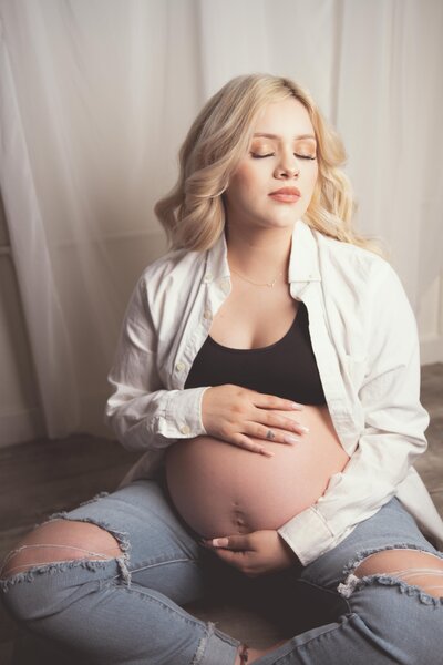 maternity photography in montrose- best maternity photography- glamour maternity- lifestyle photographer