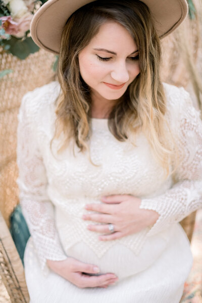 Pregnancy photoshoot, taken in Lake Forest, California by Amy Captures Love at Serrano Creek Park