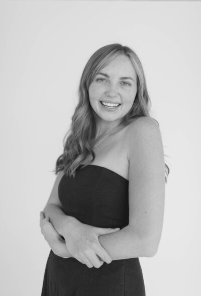 Gabby Rhodes is a wedding photographer based in Northern Colorado