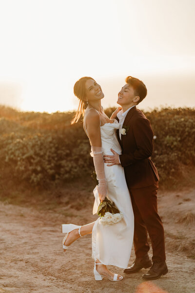 Elopement couple at Shark fin cove in Santa Cruz