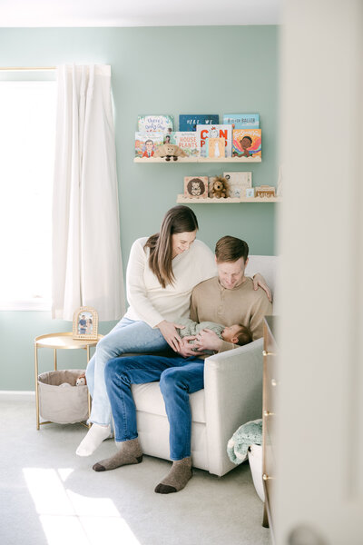 cozy-in-home-newborn-session-main-line