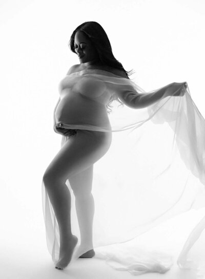 Alexandria VA maternity photographer, best Alexandria maternity portraits, newborn photography near me Alexandria VA, best Alexandria newborn photographer