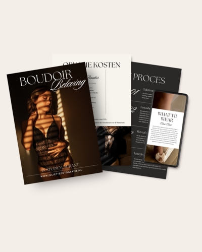 Exclusieve boudoir brochure van Juliette Fotografie, met informatie over de beleving, investering en luxe fotoproducten.