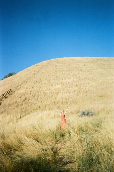 Jaiden taking a selfie