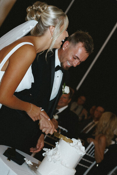 The Crawford, Naperville, IL, Classy and Elegant Wedding, Black and White, Cake Cutting Photo