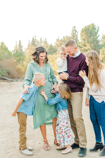 Chelsea Frandsen Photography is an Orange County, CA based Family Photographer. She specializes in lifestyle family sessions in Fullerton, Brea, Newport and Anaheim.