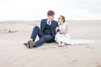 Elopement at the sand dunes in utah 