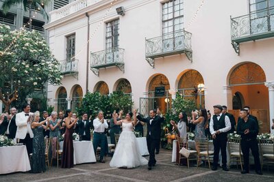Honolulu wedding photographer