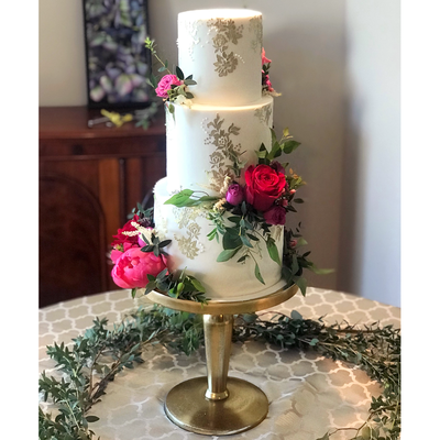 Whippt Desserts - Wedding Cake gold lace - Middle