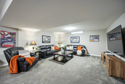 941 Greenleaf rec room (1)