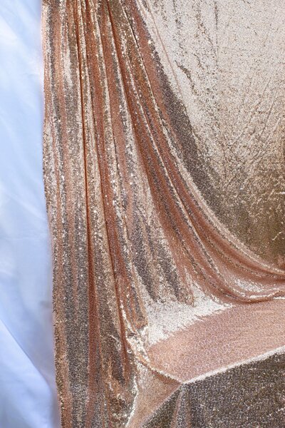 rose gold sequin table cloth (3)