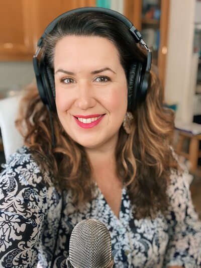 Caroline Morey Destination Wedding Photographer Self Portraits In Studio Podcast Working ABCL2 Open Smile IMG_9315