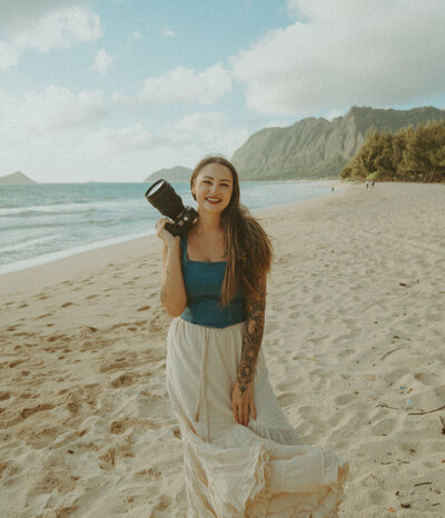 maui couple at the beach