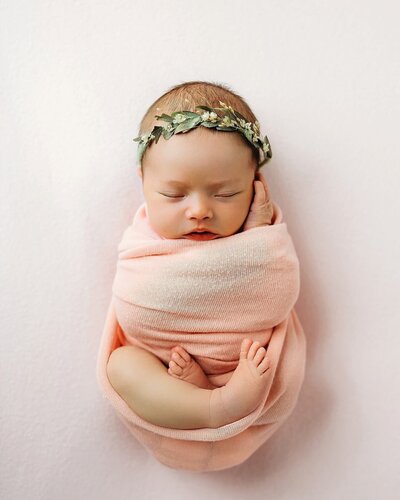 Downingtown family photographer, Downingtown Downingtown maternity photographer, Downingtown newborn photographer, newborn photography in Downingtown, Maternity photography Downingtown, family photography Downingtown, maternity photoshoot near me