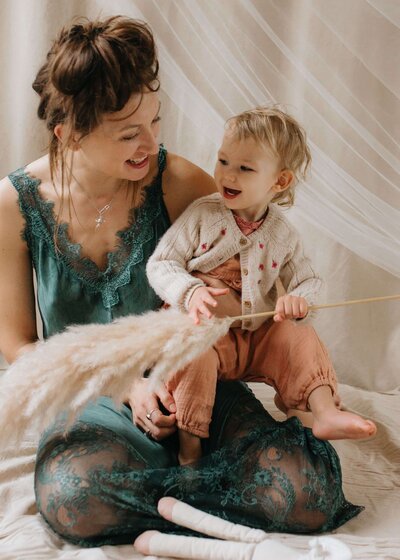 motherhood- photographer- sussex- 002