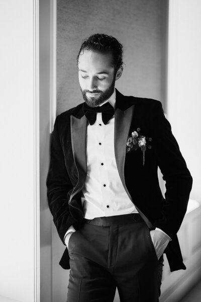 Elegant black and white invitations at Philadelphia wedding