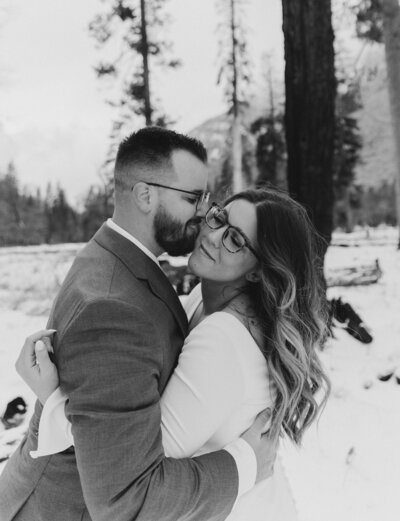 Snowy Elopement photos in Yosemite National Park
