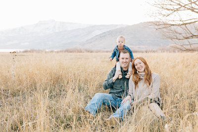 Classic Engagement Session at the Utah State Capitol Building in Salt Lake City, Utah