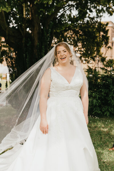 Bredenbury Court Bride Photo by Hereford Wedding Photographer