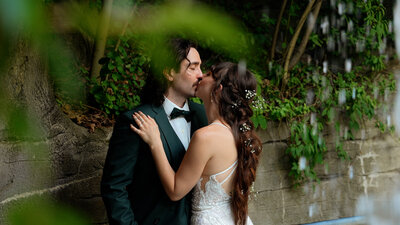 Wedding Video.00_01_13_23.Still015