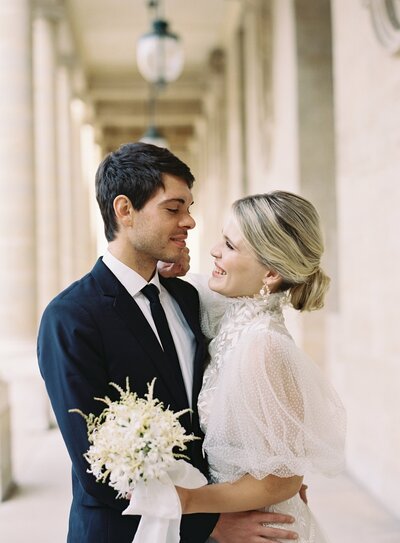 Ameline Studio captures  love
