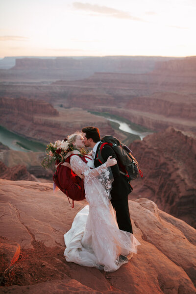 moab-cliffside-elopement-65