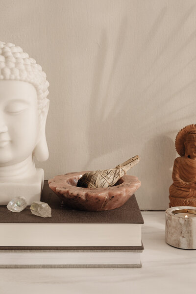 kaboompics_sage-buddha-28468