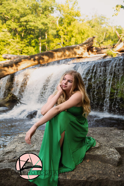 waterfall-senior-photos-klem-photography (2 of 14)