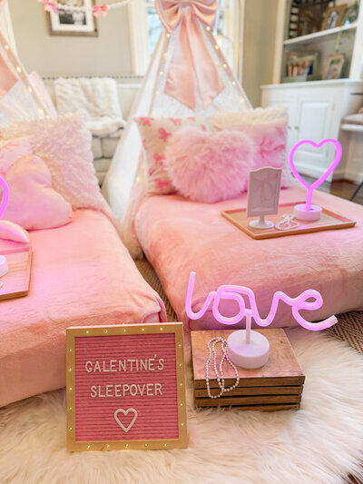 teepee beds with glow in the dark decor