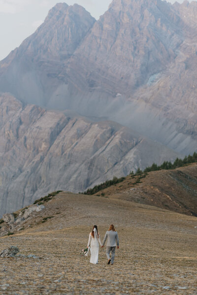 Alberta Elopement Photographer