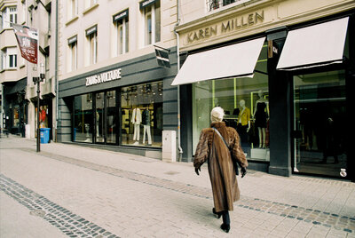 lifestyle shopping center