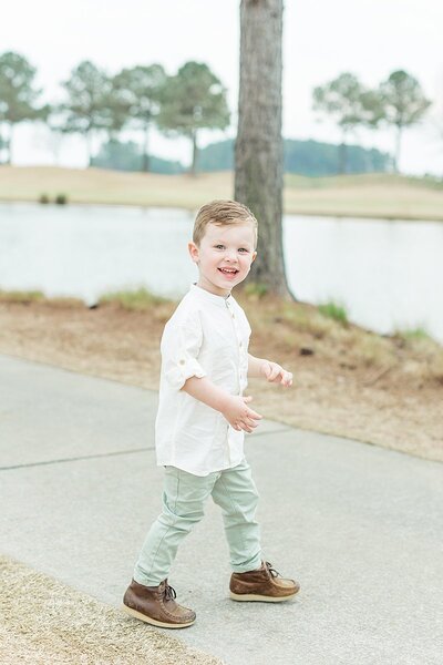 Madison Z Photography family photographer in Kinston, NC