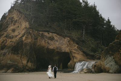 oregon-coast-ecola-hug-point-beach-forest-elopement-wedding-446_websize