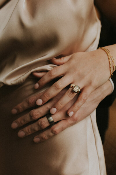 Illinois-capitol-building-elopement-spring-intiamte-portraits-rachael-marie-photography-classy-48