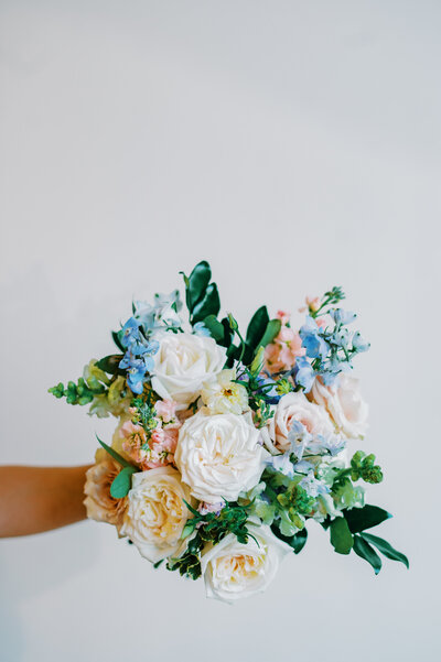 Large Bouquet Daphne