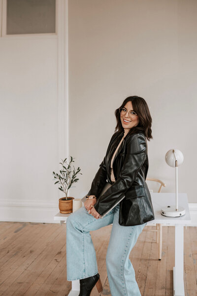 In-depth hairstylist business education guide