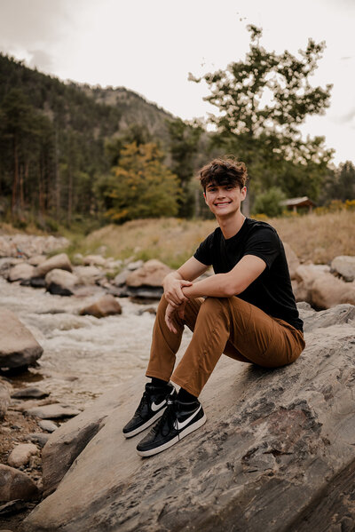 CSU senior poses in the snow