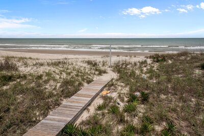 Luxury-Holden-Beach-Rentals-WI-Beach8