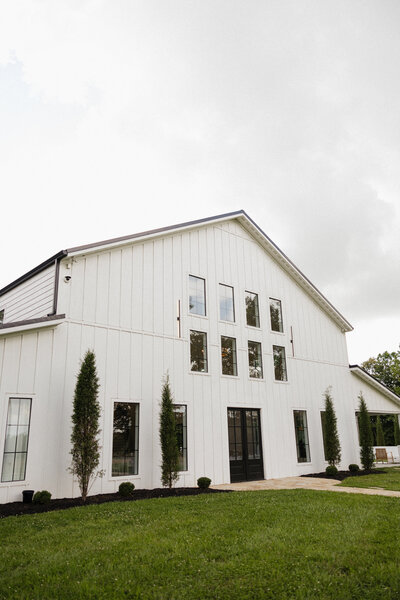 Modern Wedding Venue Reception in Tennessee