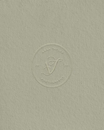 anna-taylor-alternate-logo-1