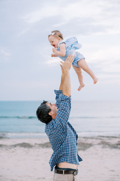beach family photo taken by a boston newborn photographer