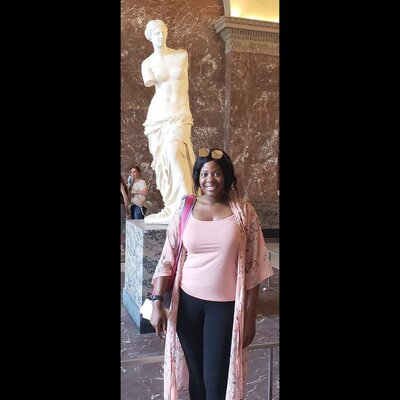 Paris-Lourve-Venus de Milo-Passports and Palms-Travel