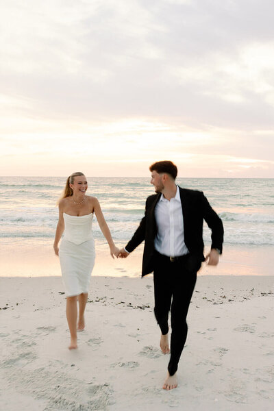 naples wedding photography on beach