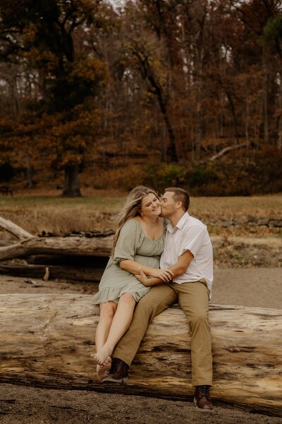 Fall engagement at Palisades Park in Cedar Rapids