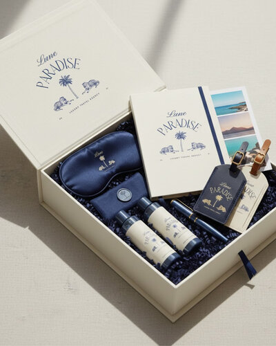 luxury-travel-agency-travel-kit