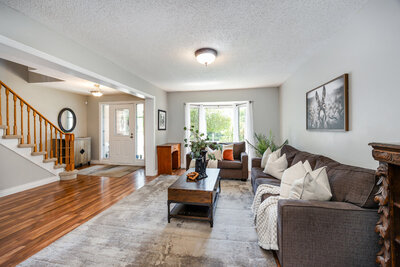 78 Cherry Blossom living room (3)