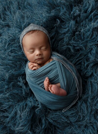 A salt lake city newborn photo by Diane Owen.